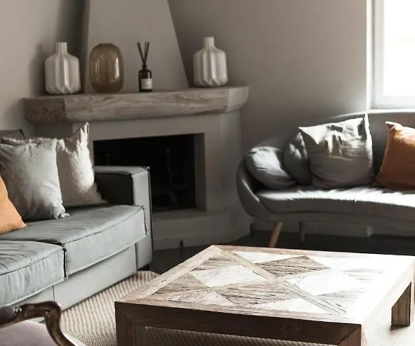 Easytopstay - Piazza Venezia Charming Penthouse *