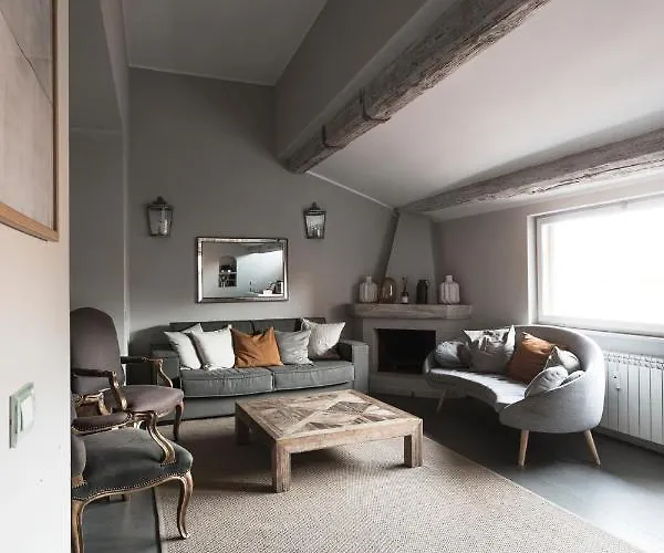 Easytopstay - Piazza Venezia Charming Penthouse * Roma