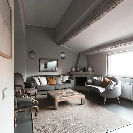 Charming Penthouse In Piazza Venezia With Terrace * Roma