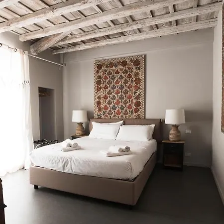 Daire Charming Penthouse In Piazza Venezia With Terrace *